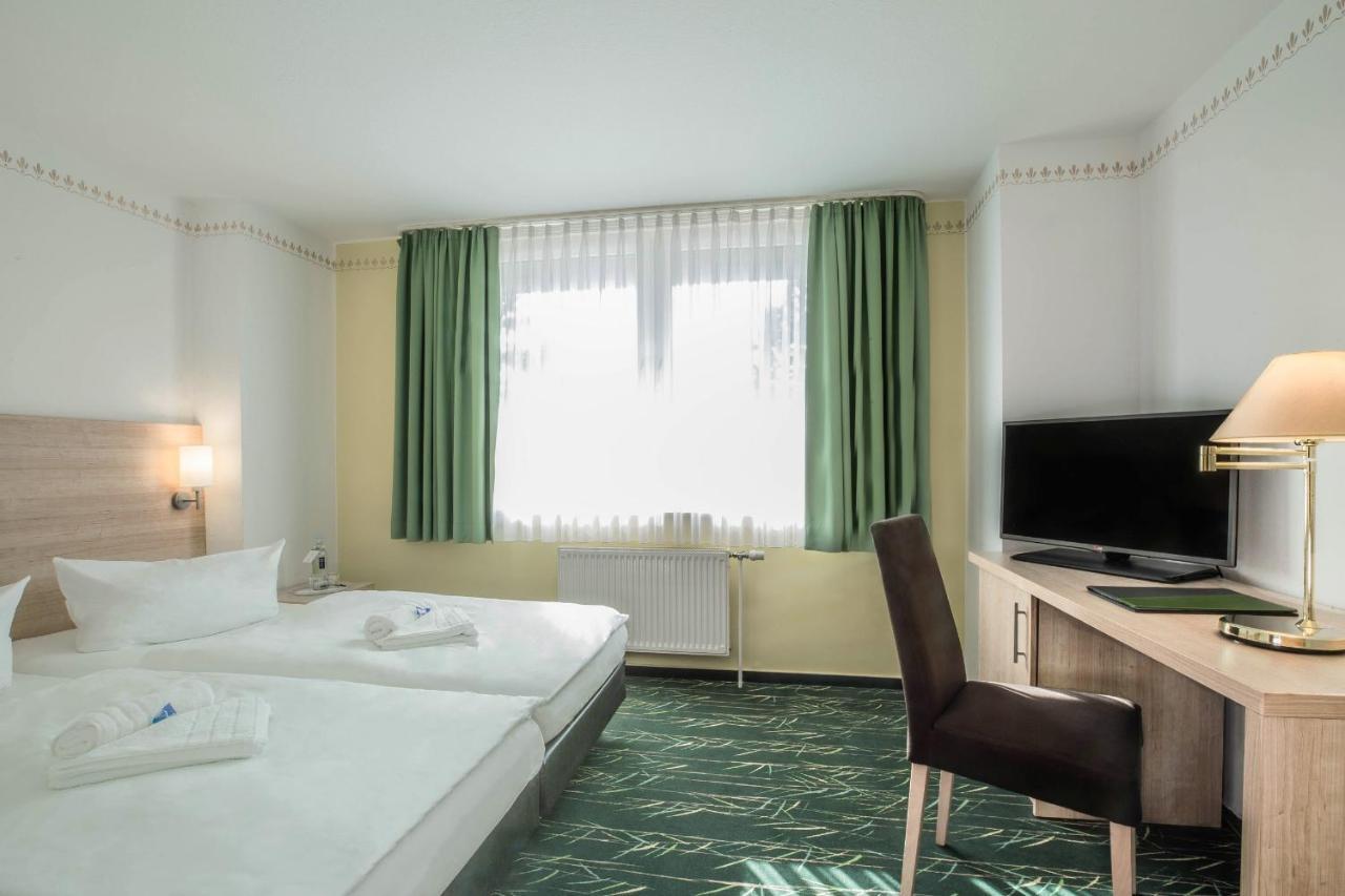 Sonnenhotel Feldberg Am See Mit Schwimmbad, Sauna Und Dampfbad フェルトベルク エクステリア 写真