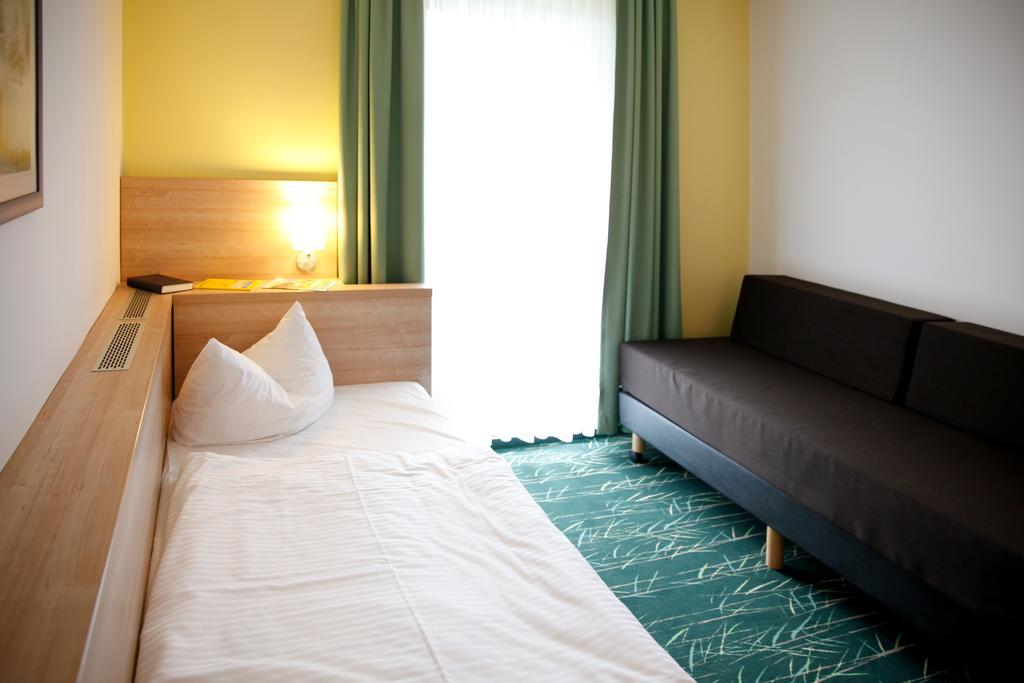 Sonnenhotel Feldberg Am See Mit Schwimmbad, Sauna Und Dampfbad フェルトベルク 部屋 写真