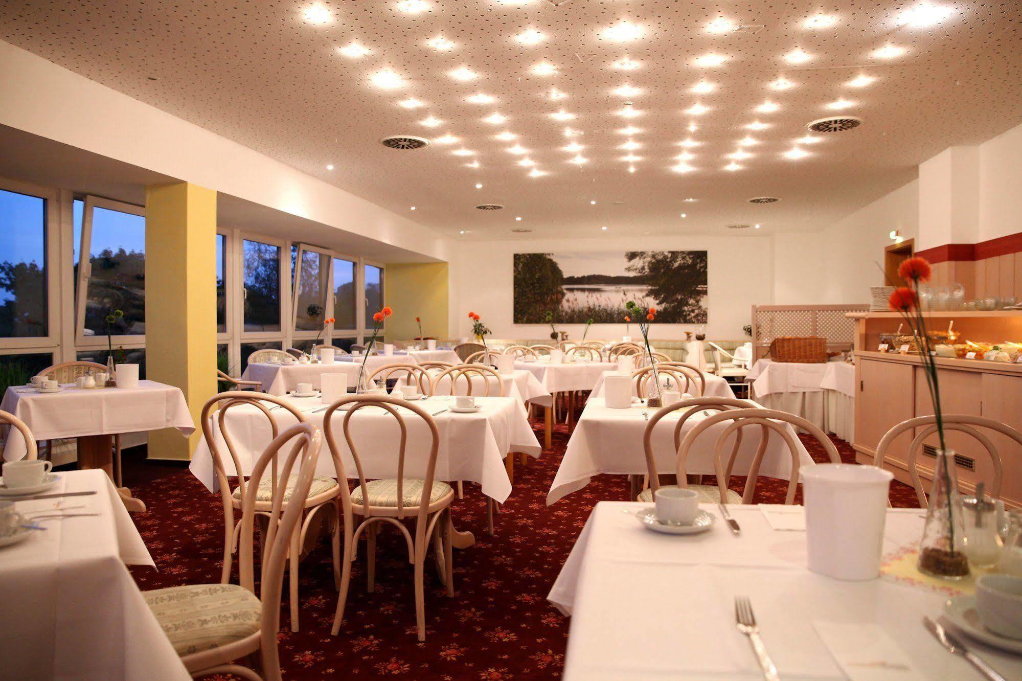 Sonnenhotel Feldberg Am See Mit Schwimmbad, Sauna Und Dampfbad フェルトベルク エクステリア 写真