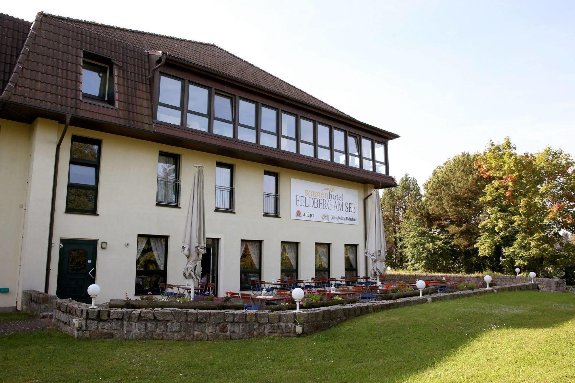 Sonnenhotel Feldberg Am See Mit Schwimmbad, Sauna Und Dampfbad フェルトベルク エクステリア 写真